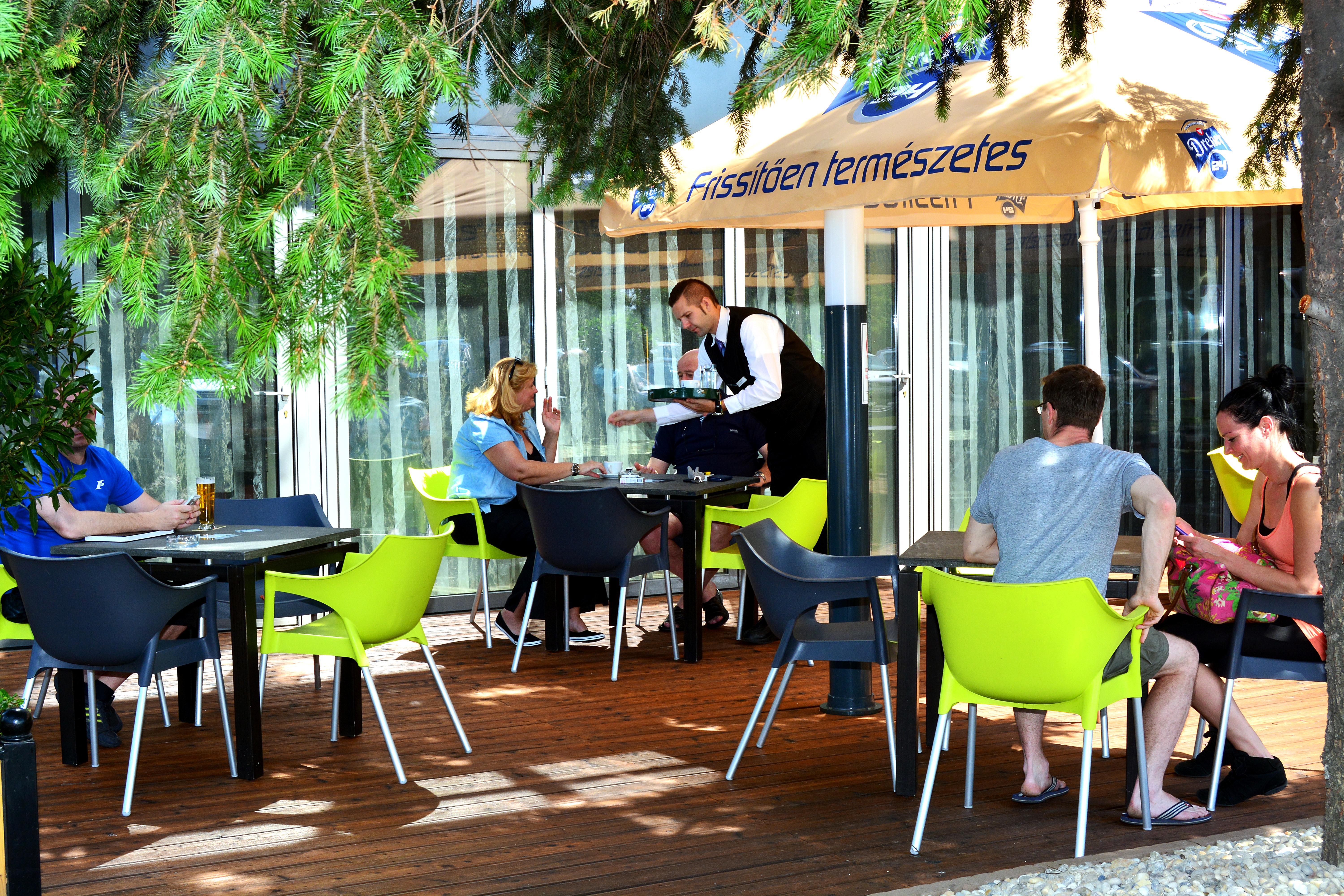 Expo Tower By Mellow Mood Hotels Budapest Ngoại thất bức ảnh