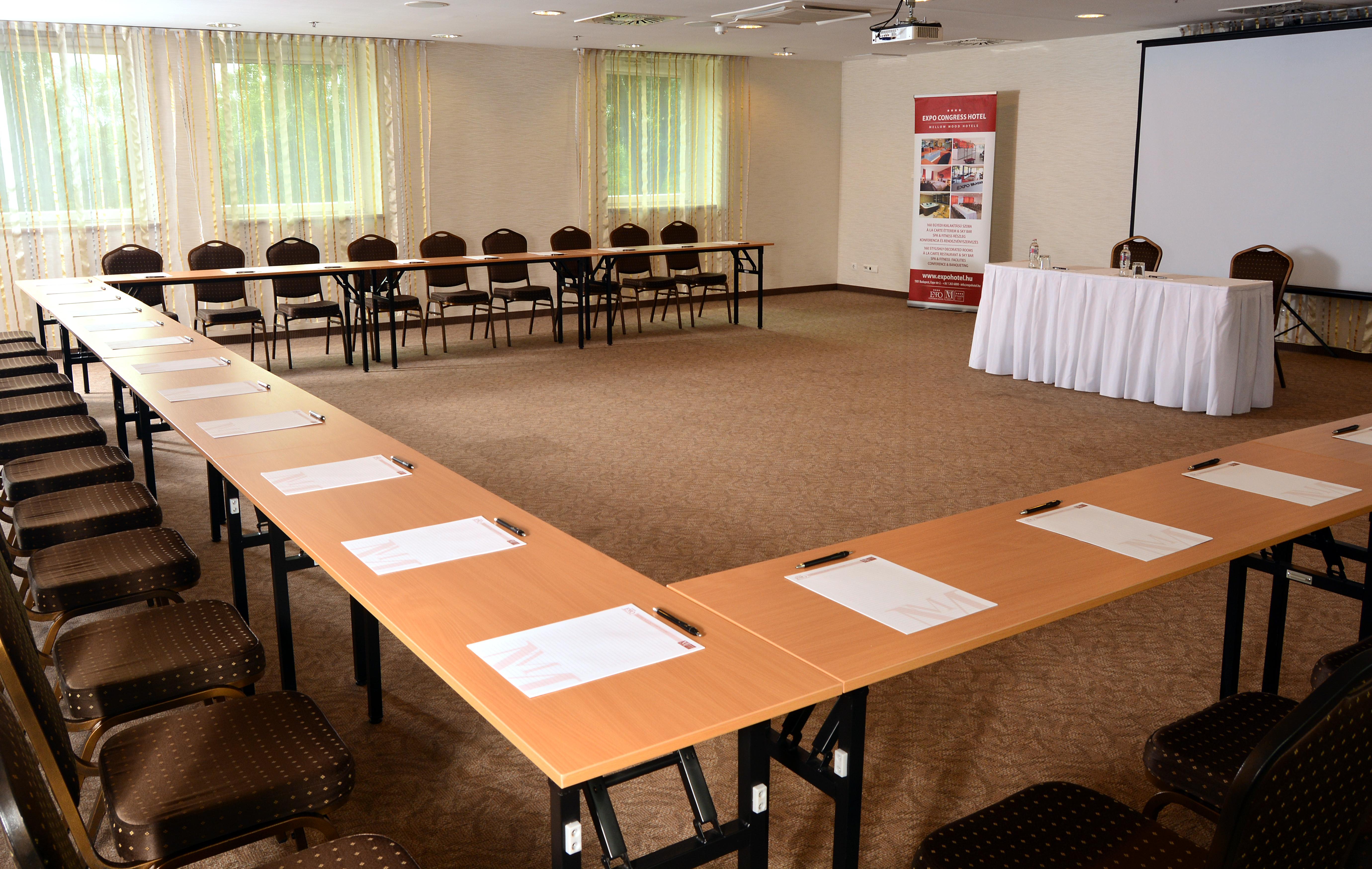 Expo Tower By Mellow Mood Hotels Budapest Ngoại thất bức ảnh