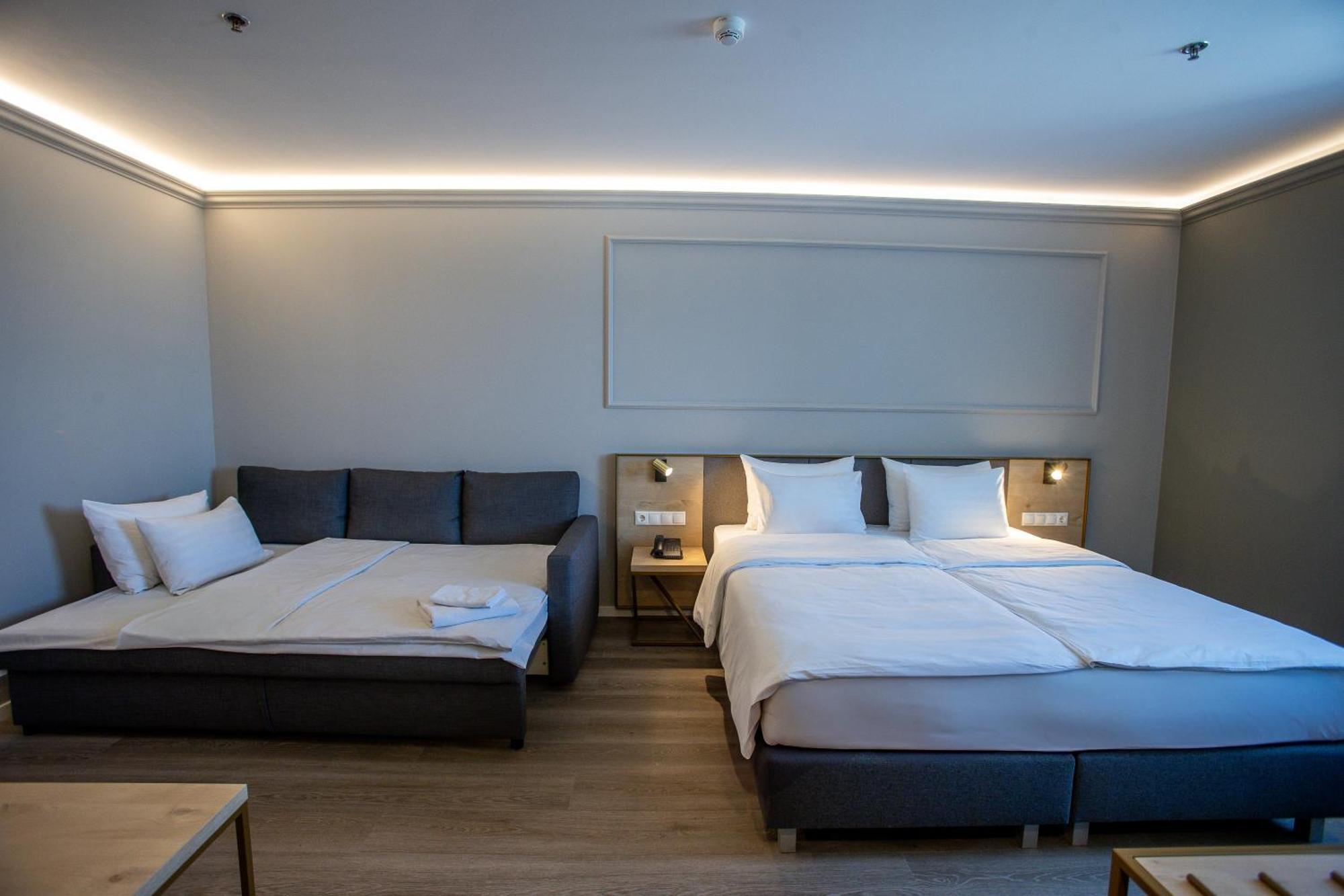 Expo Tower By Mellow Mood Hotels Budapest Ngoại thất bức ảnh